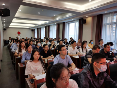 扶風(fēng)縣舉辦2021年新招錄公務(wù)員（選調(diào)生）“入職第一課”培訓(xùn)班，開(kāi)啟職業(yè)生涯新征程